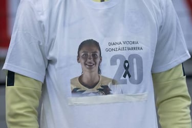 Jugadores de América rinden homenaje a Diana González