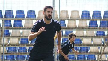 Raúl Navas, durante un entrenamiento del Cartagena.