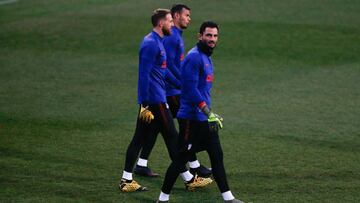 Antonio Ad&aacute;n en el entrenamiento del Atl&eacute;tico