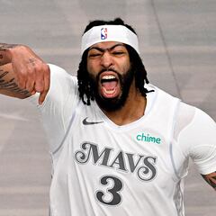 Jeanie Buss revela molestias de Anthony Davis con Lakers