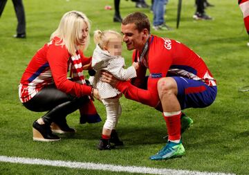 Antoine Griezmann y su familia.