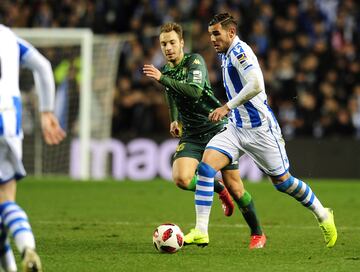 "Quiero volver al Real Madrid para darlo todo " fueron palabras dichas por el propio lateral izquierdo. No está brillando especialmente esta temporada pero pudiera ser una de las opciones más lógicas para suplir la bajo del brasileño. 