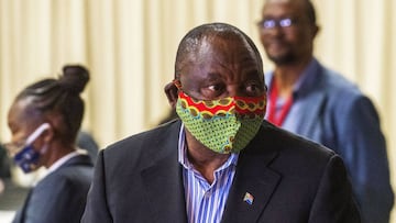 Johannesburg (South Africa), 24/04/2020.- South African President Cyril Ramaphosa arrives at NASREC Expo Centre in Johannesburg, South Africa, 24 April 2020. He visited the Nasrec convention halls converted into facilities to treat COVID-19 patients. Sout