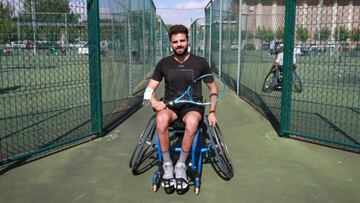 Pelayo Novo: "El f¨²tbol me eligi¨® a m¨ª, ahora he elegido el tenis"