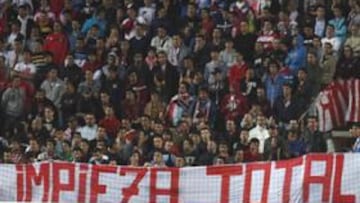 La afición busca renovación.