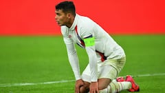 Thiago Silva joins Chelsea on a free transfer from PSG