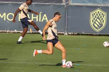 El extremo vallisoletano, Iván Alejo, en un entrenamiento matinal en la Ciudad Deportiva.