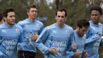 Diego Godín durante el entrenamiento ayer de la selección uruguaya en Montevideo.