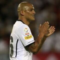 "Suazo es de esos jugadores que producen fantasías"