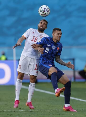 Jordi Alba y Haraslin.