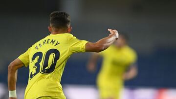 Vilareal's Spanish midfielder Yeremi Pino celebrates after scoring during the UEFA Europa League Group I football match between Garabagh and Vilareal at the Fatih Terim Stadium in Istanbul on October 29, 2020. (Photo by Ozan KOSE / AFP)
