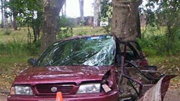 <b>ACCIDENTE. </b>Estado en el que ha quedado el coche en el que viajaba Germán Hornos.