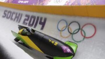 LANZADOS. Winston Watts y Marvin Dixon en el tubo de Mountain Cluster en Sochi, donde Jamaica volvió a unos Juegos de Invierno.