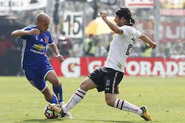 Gustavo Lorenzetti enfrenta una racha negativa con la U en el Monumental. De los 6 partidos que jugó, sólo empató en 1 y perdió los otros 5.