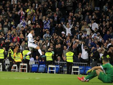 2-0. Marco Asensio celebró el segundo gol.