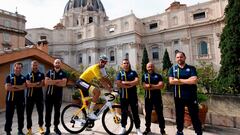 El equipo de El Vaticano que participará en Glasgow con Rien Schuurhuis.