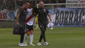 Momento en el que Kranevitter abandona el campo tras fracturarse un tobillo.