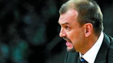 Tabak se estrena con victoria en Liga Endesa ante el Unicaja
