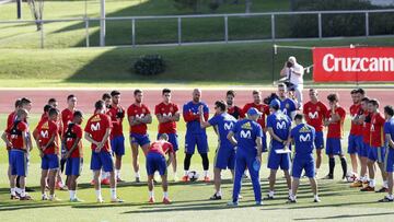 Morata y Reina, ausencias del entrenamiento por molestias