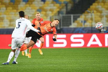 Falta de Varane a Moraes.