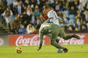 Aspas goes round Navas