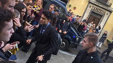 El Dortmund ya está en Madrid: Bartra, aclamado por sus fans