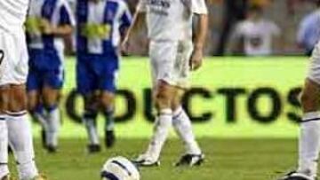 <b>OTRA DERROTA.</b> El Real Madrid acumuló su segundo partido consecutivo perdido, tras el 1-0 encajado en Montjuïc, cuatro días después de la debacle europea en Leverkusen.