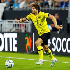 Marcos Alonso sigue siendo la prioridad