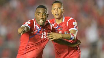 Luis confirmó que se retirará de la selección de Panamá tras la Copa del Mundo de Rusia 2018. Su legado con la selección es importante ya que en 97 encuentros ha convertido 37 tantos.