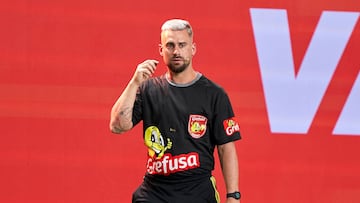 arbitros kings league insultos rojas amenazas de muerte violencia en el futbol deporte peligroso aficionados ultra gradas racismo edgard kings pique ibai grefg spursito pirlo shevchenko