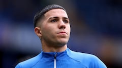 Soccer Football - Premier League - Chelsea v Wolverhampton Wanderers - Stamford Bridge, London, Britain - February 4, 2024 Chelsea's Enzo Fernandez during the warm up before the match REUTERS/David Klein NO USE WITH UNAUTHORIZED AUDIO, VIDEO, DATA, FIXTURE LISTS, CLUB/LEAGUE LOGOS OR 'LIVE' SERVICES. ONLINE IN-MATCH USE LIMITED TO 45 IMAGES, NO VIDEO EMULATION. NO USE IN BETTING, GAMES OR SINGLE CLUB/LEAGUE/PLAYER PUBLICATIONS.