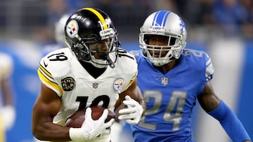 DETROIT, MI - OCTOBER 29: Wide receiver JuJu Smith-Schuster #19 of the Pittsburgh Steelers runs with the ball after a making a catch against cornerback Nevin Lawson #24 of the Detroit Lions at Ford Field on October 29, 2017 in Detroit, Michigan.   Gregory Shamus/Getty Images/AFP
 == FOR NEWSPAPERS, INTERNET, TELCOS &amp; TELEVISION USE ONLY ==