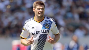 Llegó al LA Galaxy a poner fin a su carrera, disputando 39 partidos oficiales con el conjunto de Los Ángeles, pero no pudo ser campeón en la MLS. 