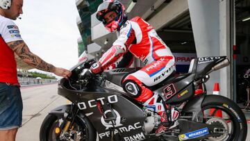 Danilo Petrucci en los test de Sepang.