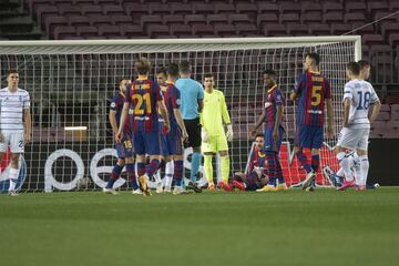 1-0. Jugada del penalti de Denys Popov a Leo Messi. El astro argentino anot¨® desde los once metros.