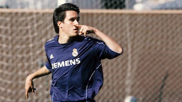 Jugó durante dos temporadas en las categorías inferiores del Real Madrid. En el verano de 2008 Juanmi hizo la pretemporada con el primer equipo blanco. El 11 de agosto de ese año, Callejón firmó un contrato de cuatro años, con el Mallorca.