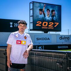 Diego López: “Todos saben que soy muy feliz en el Valencia”