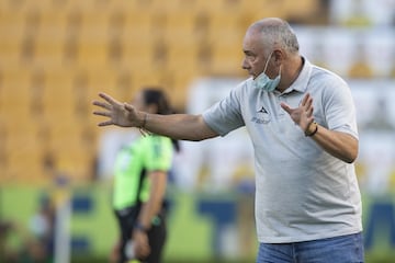 El técnico mexicano tuvo una de sus temporadas más complicadas y no pudo terminar el torneo con el Atlético de San Luis. Vázquez sonó con fuerza para tomar las riendas del Club América, tras la salida de Miguel Herrera, pero esa posibilidad no se concretó.