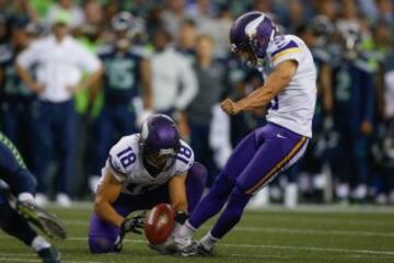 La historia se repite. Aunque parezca mentira, los Vikings volvieron a perder contra los Seahawks por un field goal fallado de Blair Walsh en las postrimer¨ªas del encuentro, reeditando el triste final que elimin¨® a los de Minnesota el a?o pasado. Aunque en pretemporada la derrota no deja de ser anecd¨®tica, seguro que a los aficionados de los Vikings no les hizo ninguna gracia.