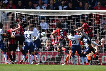 Bornemouth venció 1-0 a Tottenham por la fecha 37 de la Premier League. Jefferson Lerma y Davinson Sánchez fueron titulares y disputaron los 90 minutos. 