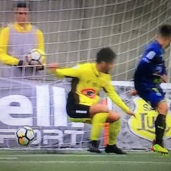 La insólita explicación de Meneses por su golazo de taco