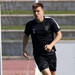 El futuro de Camacho tiene en vilo el proyecto 2016-17