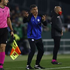 Mendilibar: "Soy el culpable de que lo hayamos hecho todo mal"