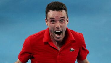 Tennis - ATP Cup - Sydney Olympic Park, Sydney, Australia - January 7, 2022 Spain's Roberto Bautista Agut celebrates winning his semi final match against Poland's Hubert Hurkacz REUTERS/Asanka Brendon Ratnayake TPX IMAGES OF THE DAY