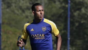 Sebastián Villa en un entrenamiento de Boca Juniors