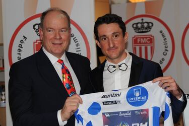 El pr赤ncipe Alberto de M車naco recibe a Langellotti y al Burgos BH