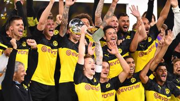 Bourssia Dortmund celebra la conquista de la Supercopa 2019.