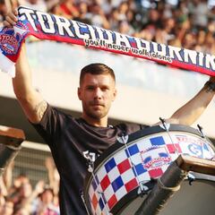 Podolski: “En esta Alemania echo un poco de menos el hambre”