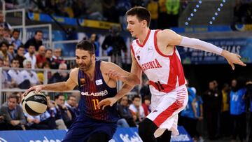 GRAF3388. LAS PALMAS DE GRAN CANARIA, 16/02/2018.- El base del FC Barcelona Lassa Juan Carlos Navarro (i) se escapa de Matt Janning (d), del Baskonia, durante el cuarto partido de cuartos de final de la Copa del Rey de baloncesto que se juega esta noche e