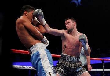 Josh Taylor fue un gran boxeador amateur, pero en su gran cita (Londres 2012) falló. Pese a ello, el escocés, de 29 años es un excelente boxeador. Como profesional fueron midiendo sus primeros pasos en el boxeo y la segunda temporada de las World Boxing Super Series (peso superligero) fue la explosión que necesitaba. Derrotó a Ryan Martín, a Ivan Baranchyk para ganar su primer Mundial y a Regis Prograis para unificar. Demostró su calidad y capacidad de sufrimiento. Hay muchas ganas de verle en más combates, sobre todo contra el otro campeón unificado de su división, José Carlos Ramírez.